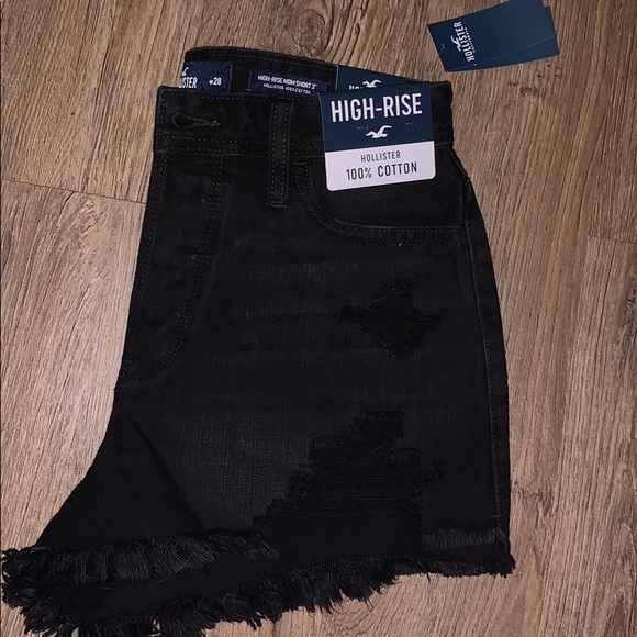 High-Rise Denim Mom Short - Picture 3 of 4